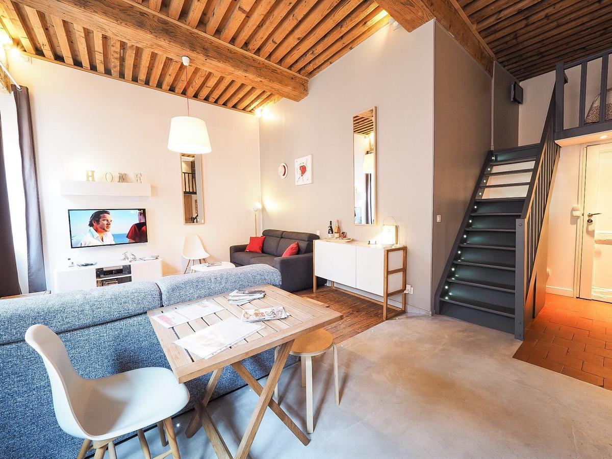 La Nuit Saint Georges Apartment Lyon Exterior foto